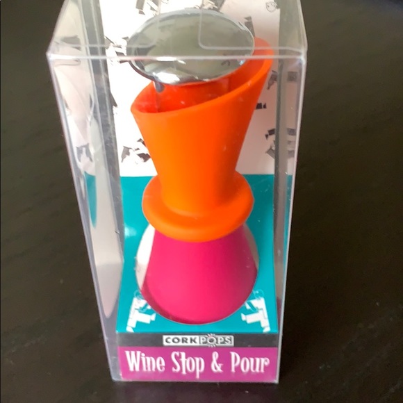 💙 CorkPops Wine Stop & Pour - Picture 4 of 4